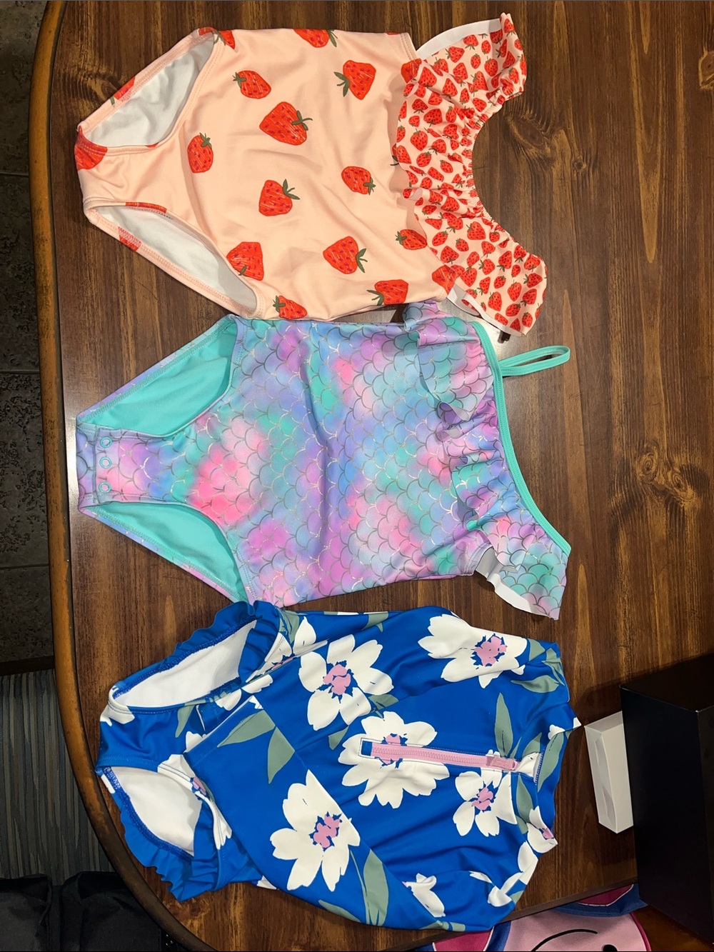 3 toddler swimsuits all size 4T good condition
